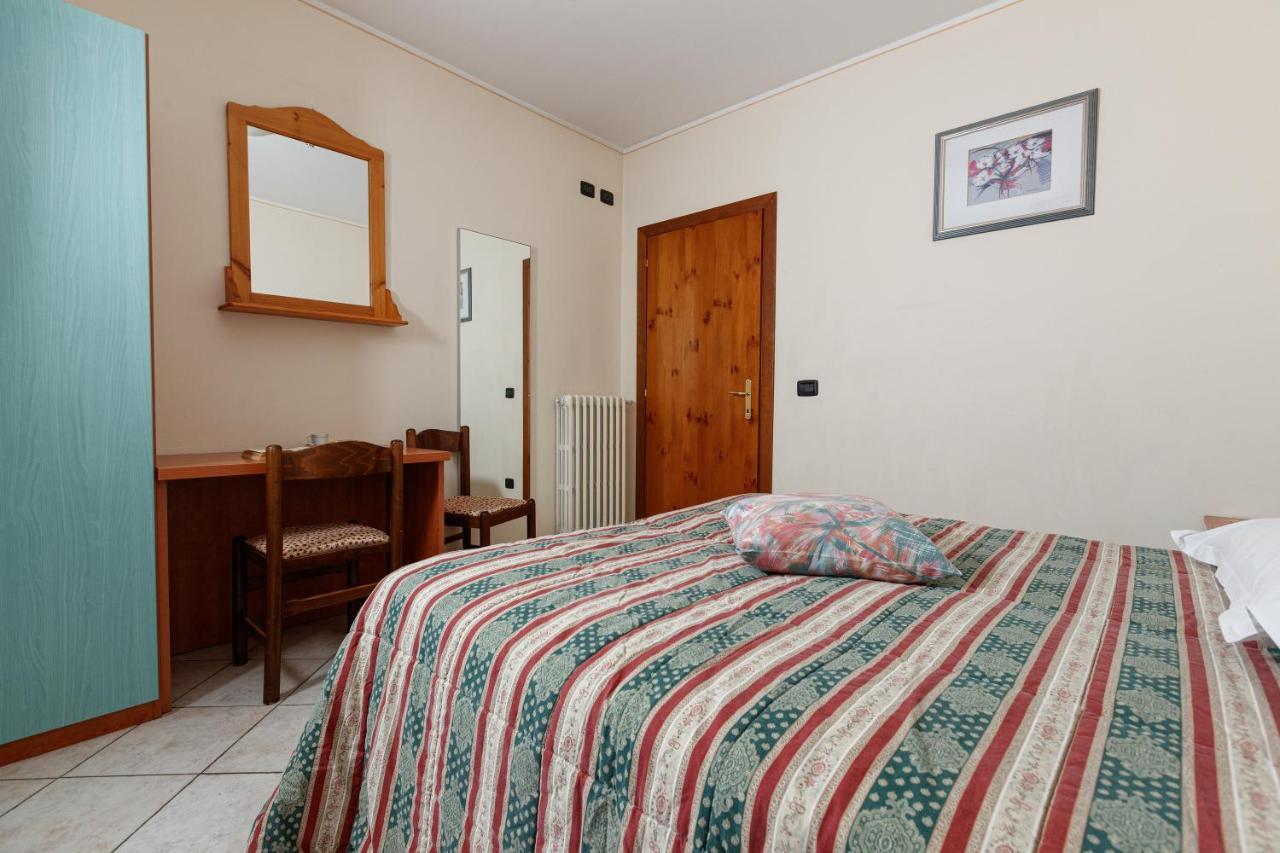 Hotel Villa Rina بورمْيو المظهر الخارجي الصورة